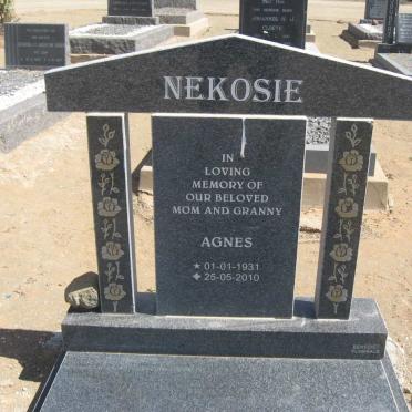 NEKOSIE Agnes 1931-2010