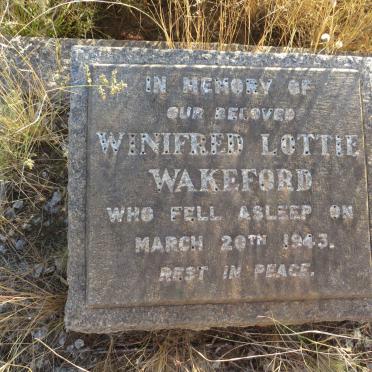WAKEFORD Winifred Lottie -1943