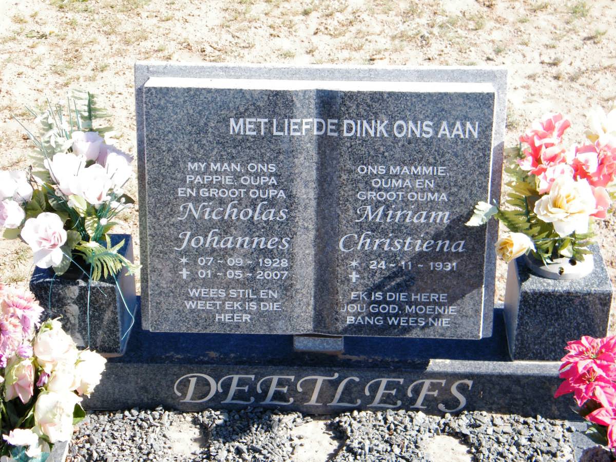 DEETLEFS Nicholas Johannes 1928-2007 &amp; Miriam Christiena 1931-