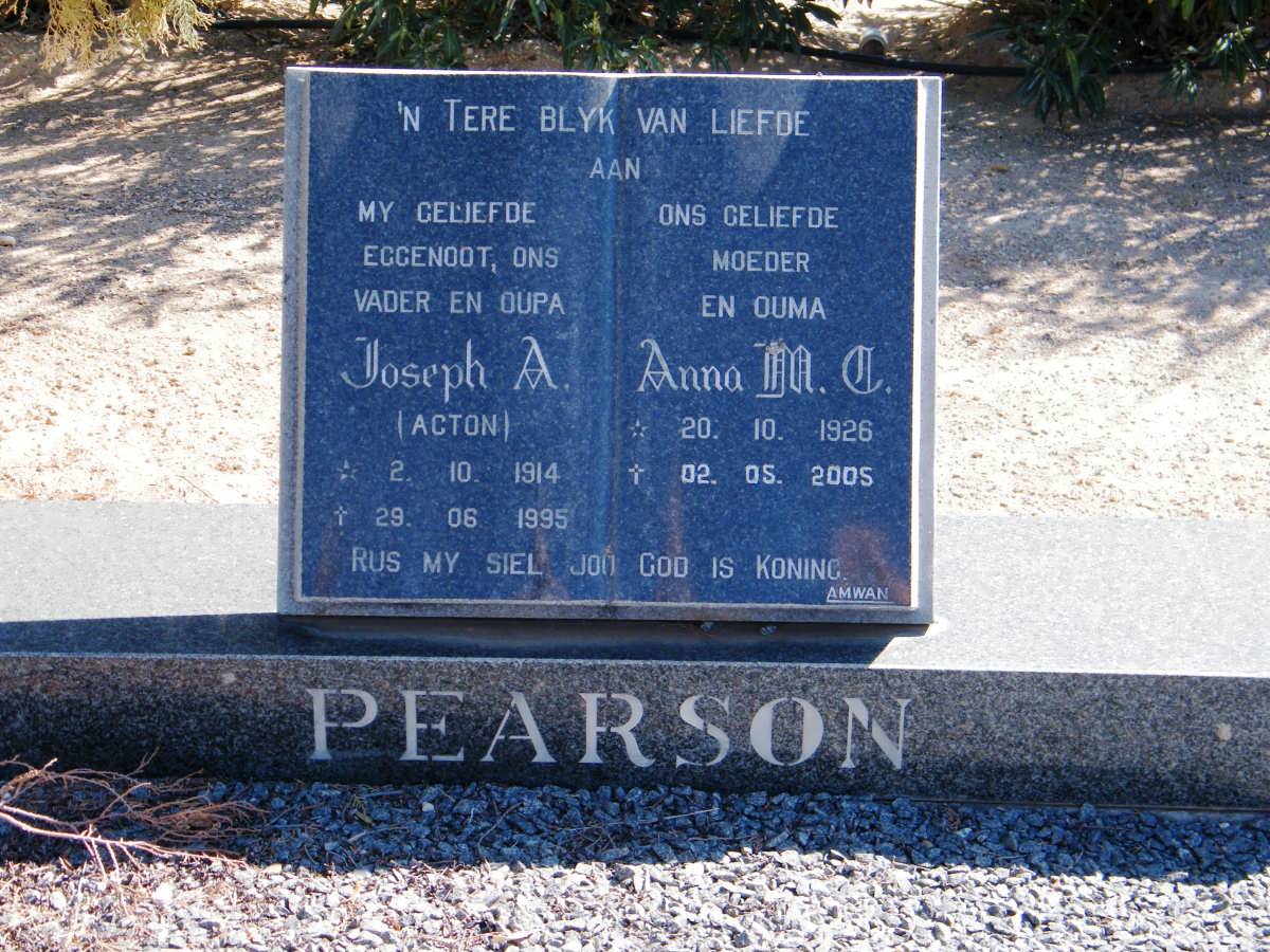 PEARSON Joseph A. 1914-1995 &amp; Anna M.C. 1926-2005