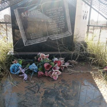 LOUW Marie 1946-2009