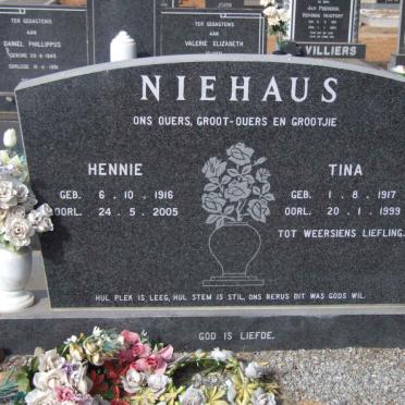 NIEHAUS Hennie 1916-2005 &amp; Tina 1917-1999