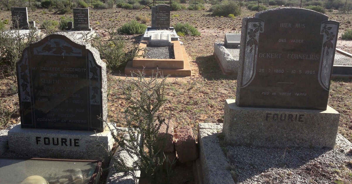 FOURIE Ockert Cornelius 1880-1965 &amp; Martha M.P. nee SM? 18??-19?0