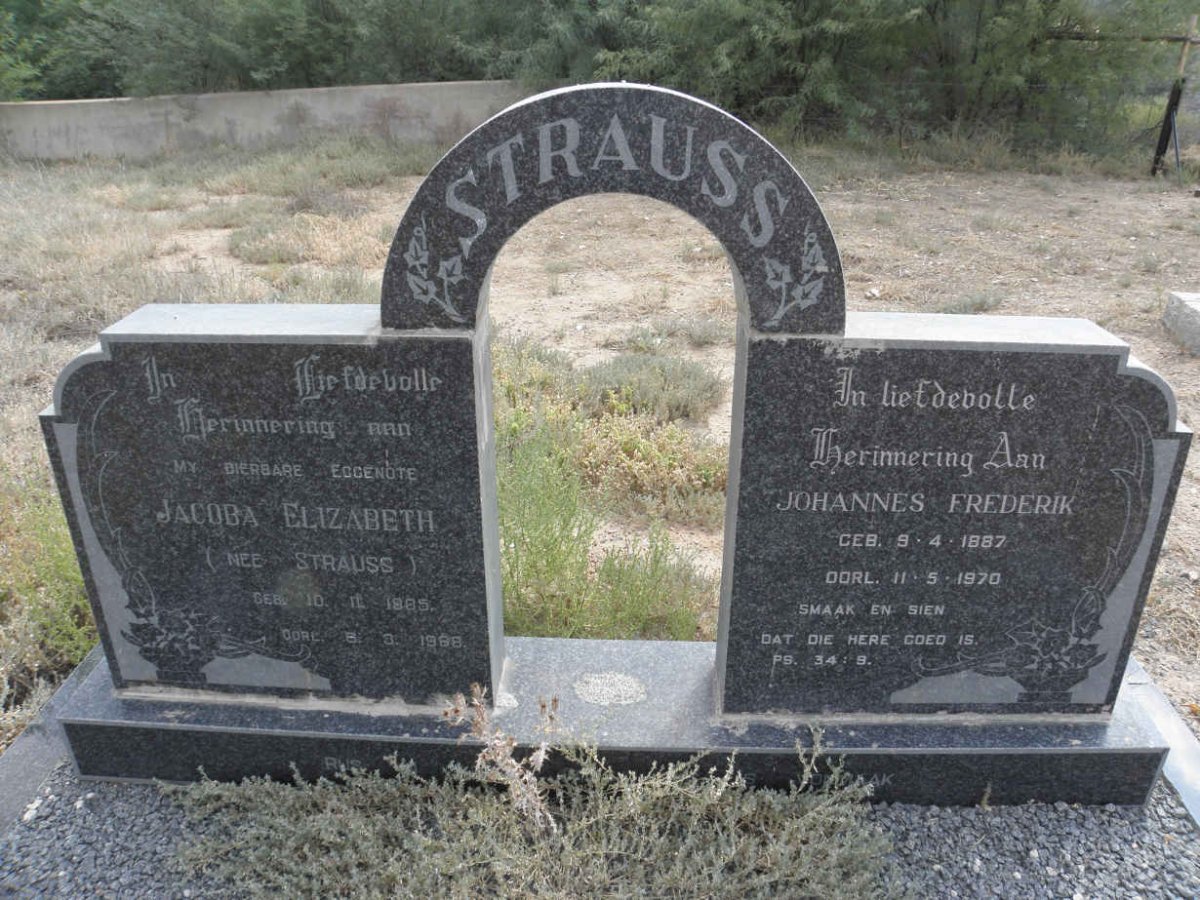 STRAUSS Johannes Frederik 1887-1970 &amp; Jacoba Elizabeth STRAUSS 1889-1989