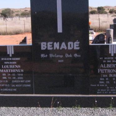 BENADE Louwrens Marthinus 1918-2000 &amp; Albertha Petronella BURGER 1926-1985