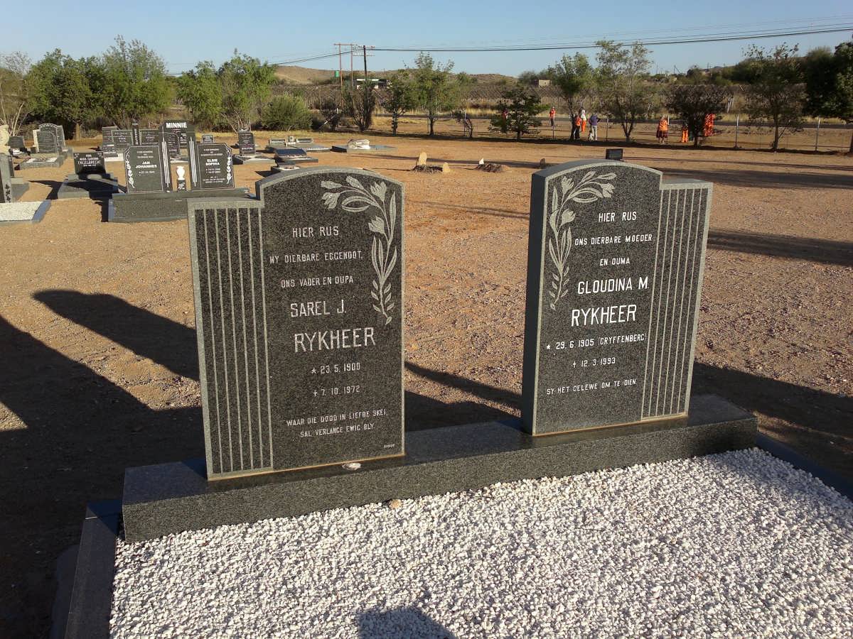 RYKHEER Sarel J. 1900-1972 &amp; Gloudina M. GRYFFENBURG 1905-1993