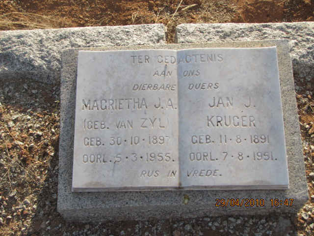 KRUGER Jan J. 1891-1951 &amp; Magrietha J.A. VAN ZYL 1897-1955