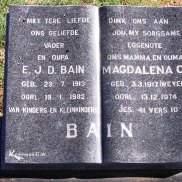 BAIN E.D.J. 1913-1982 &amp; Magdalena C. WEYERS 1917-1974