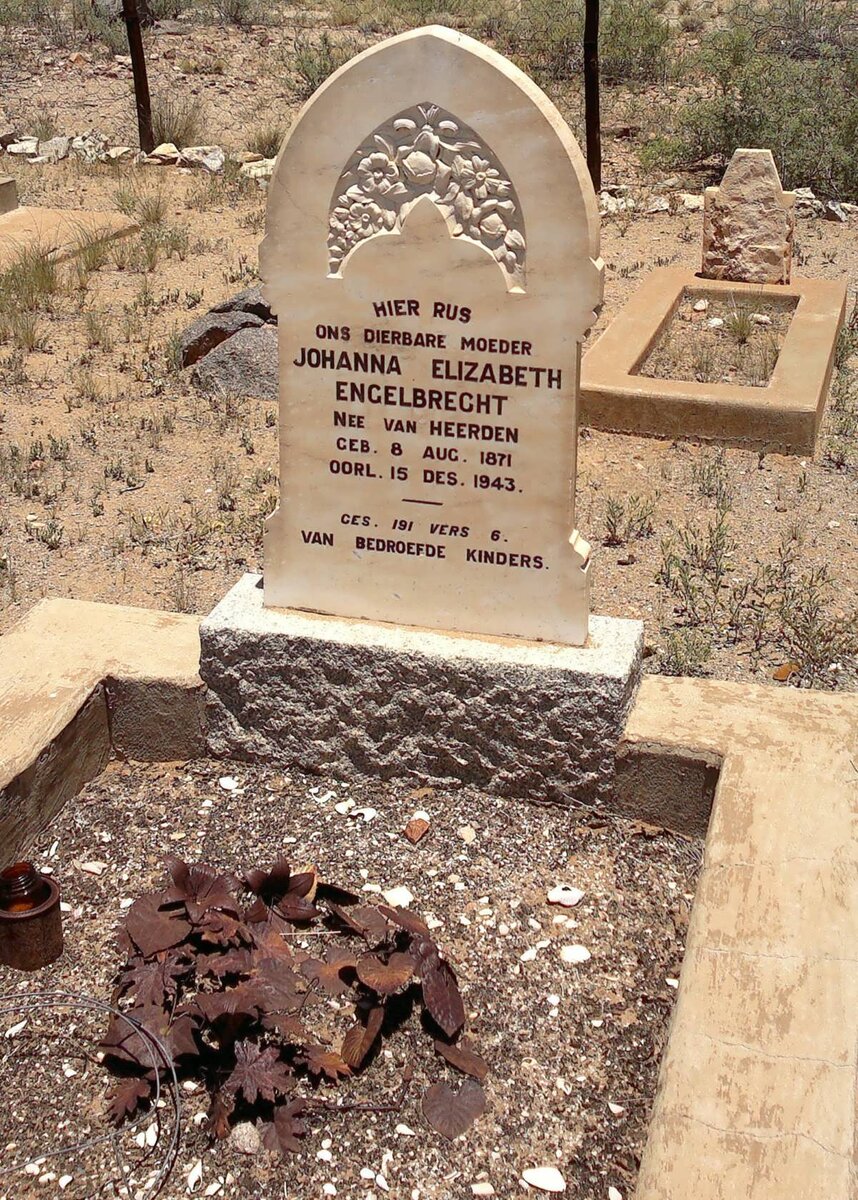 ENGELBRECHT Johanna Elizabeth nee VAN HEERDEN 1871-1943