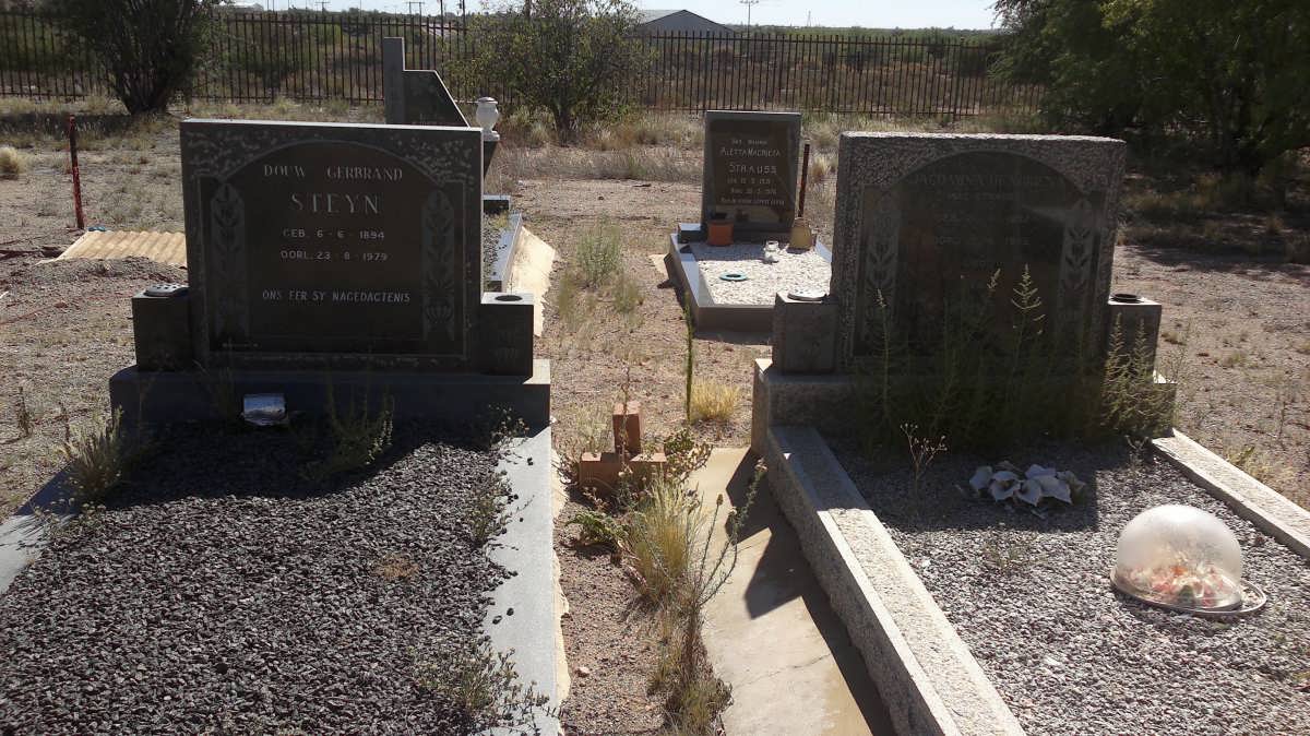 STEYN Douw Gerbrand 1894-1979 &amp; Jacomina Hendriena STRAUSS 1882-1955