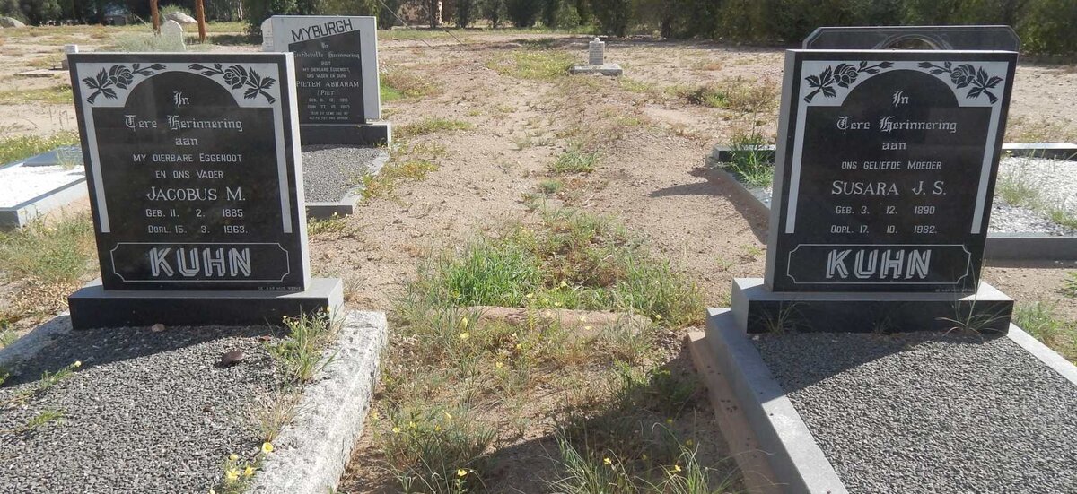 KUHN Jacobus M. 1885-1963 &amp; Susara J.S. 1890-1982