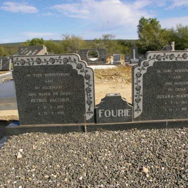 FOURIE Petrus Jacobus 1907-1975 &amp; Susara Martina 1915-2010