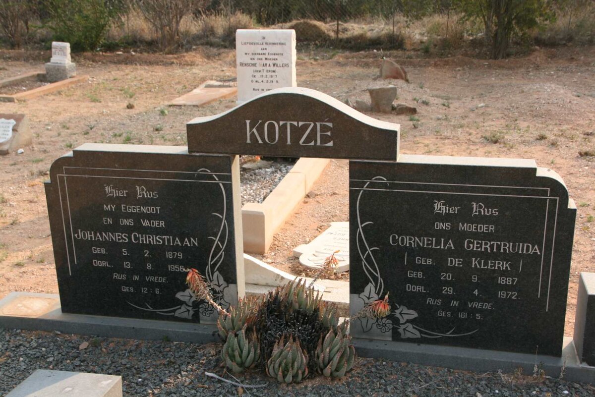 KOTZE Johannes Christiaan 1879-1956 &amp; Cornelia Gertruida DE KLERK 1887-1972