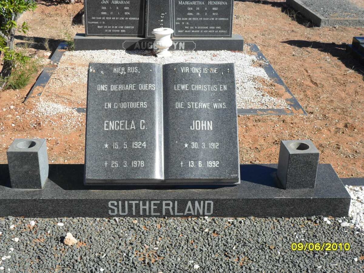 SUTHERLAND John 1912-1992 &amp; Engela C.1924-1978