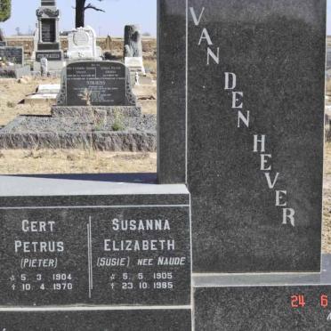 HEVER Gert Petrus, van den 1904-1970 &amp; Susanna Elizabeth NAUDE 1905-1985