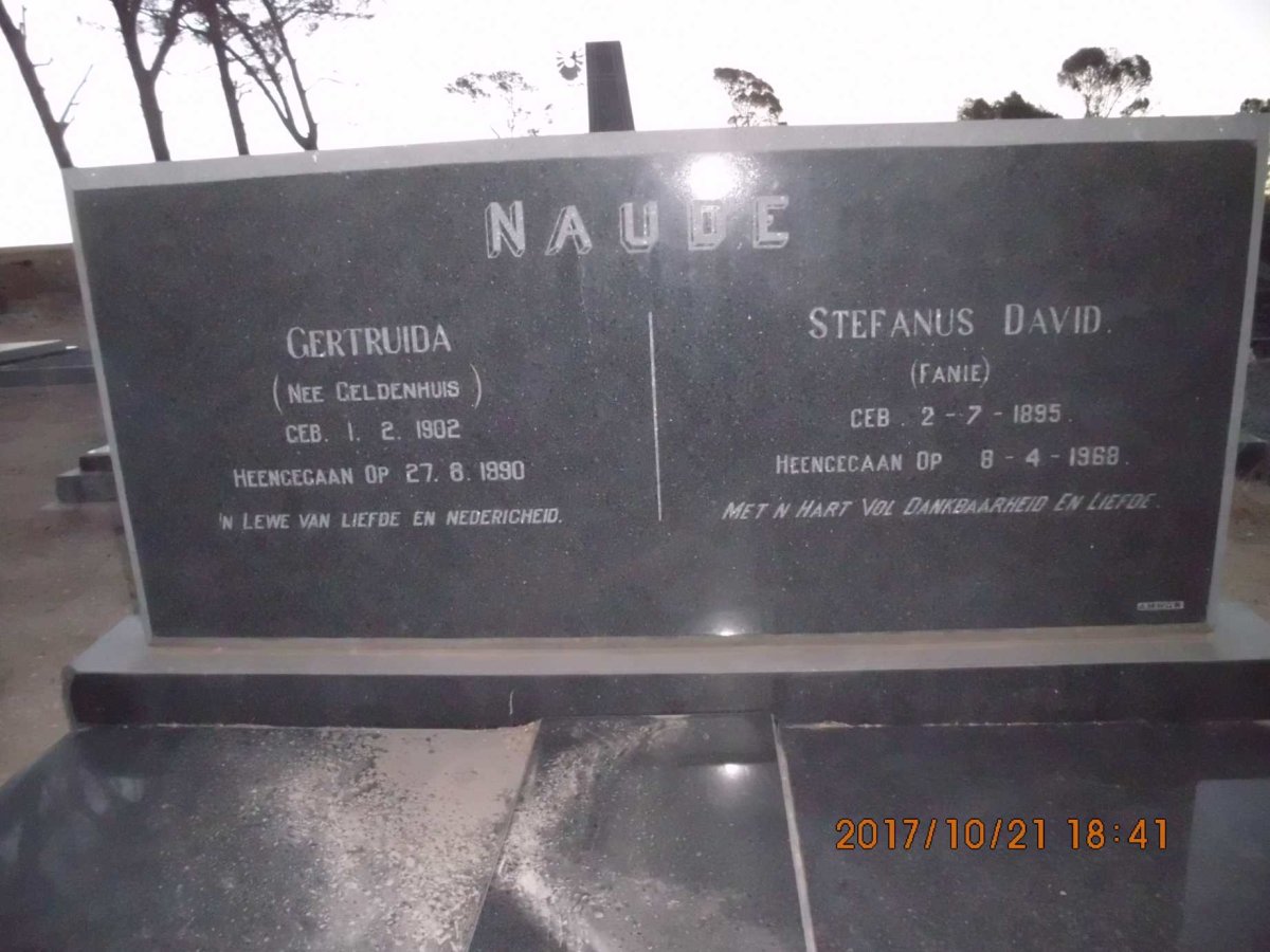 NAUDE Stefanus David 1895-1968 &amp; Gertruida GELDENHUIS 1902-1990