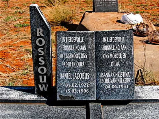 ROSSOUW Daniel Jacobus 1922-1996 &amp; Susanna Christina VAN NIEKERK 1931-2017