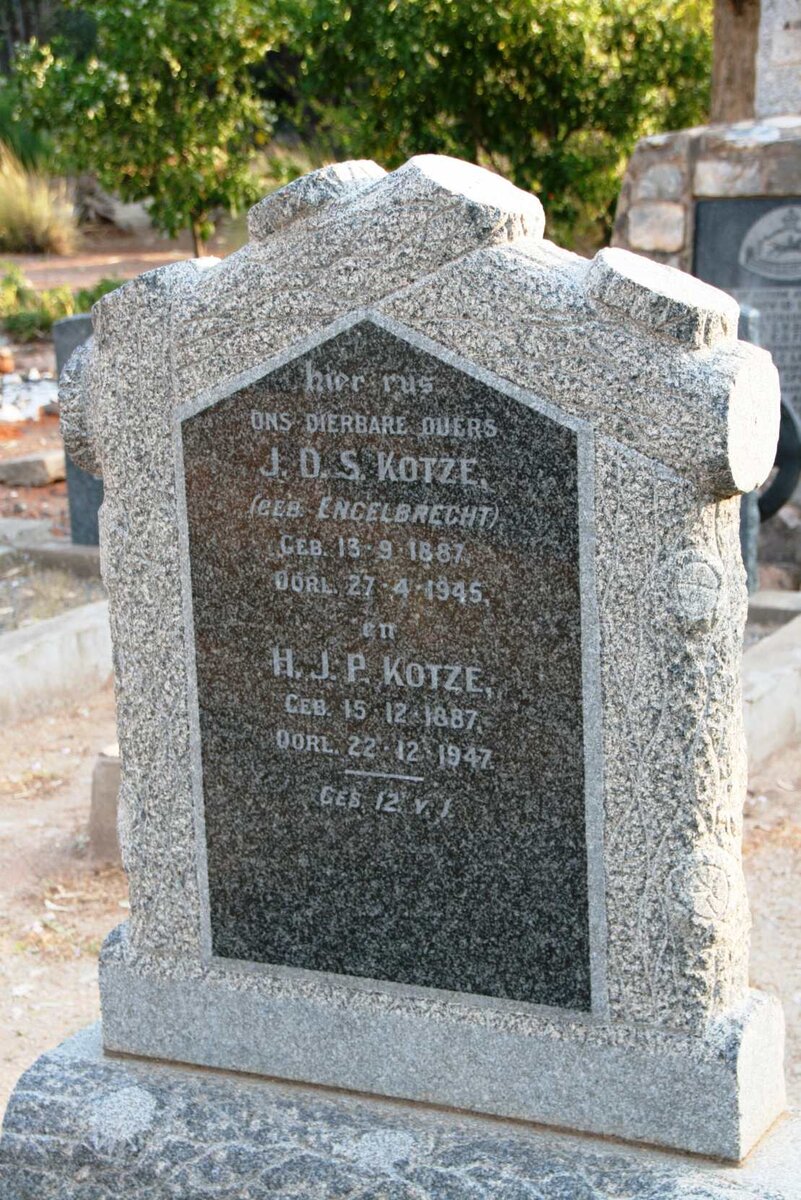 KOTZE J.P. 1887-1947 &amp; J.D.S. nee ENGELBRECHT 1887-1945