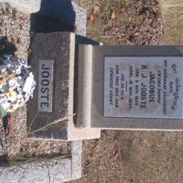 Northern Cape, HAY district, Griekwastad, Groot Noaute, farm cemetery