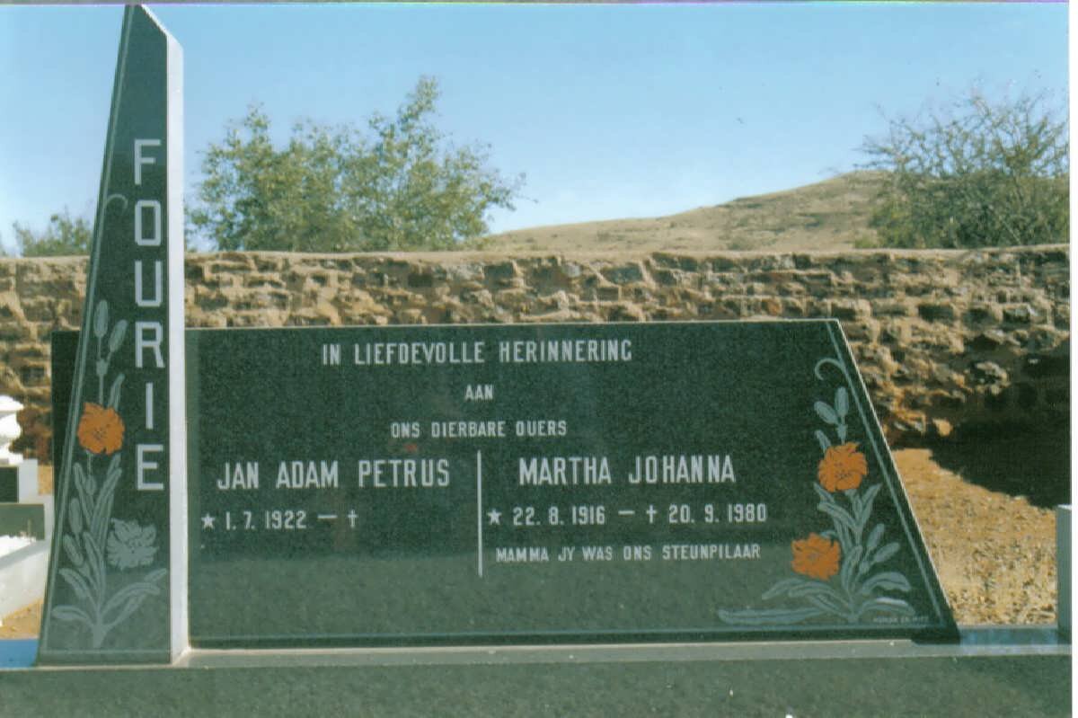 FOURIE Jan Adam Petrus 1922- &amp; Martha Johanna 1916-1980