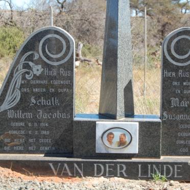 LINDE Schalk Willem Jacobus, van der 1914-1988 &amp; Martha Susanna Elizabeth THOMAS 1918-