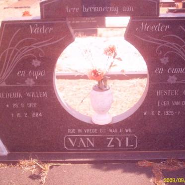ZYL Frederik Willem, van 1922-1984 &amp; Hester Cornelia VAN DEN BERG 1925-