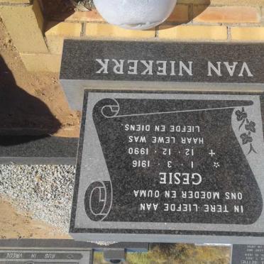 NIEKERK Gesie, van 1916-1990