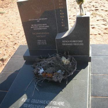 KEHOLOGILE Nonkungu Molly 1950-2011