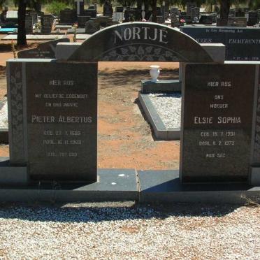 NORTJE Pieter Albertus 1889-1969 &amp; Elsie Sophia 1901-1973
