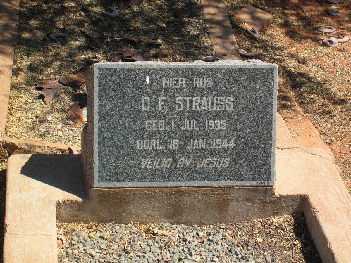 STRAUSS D.F. 1935-1944