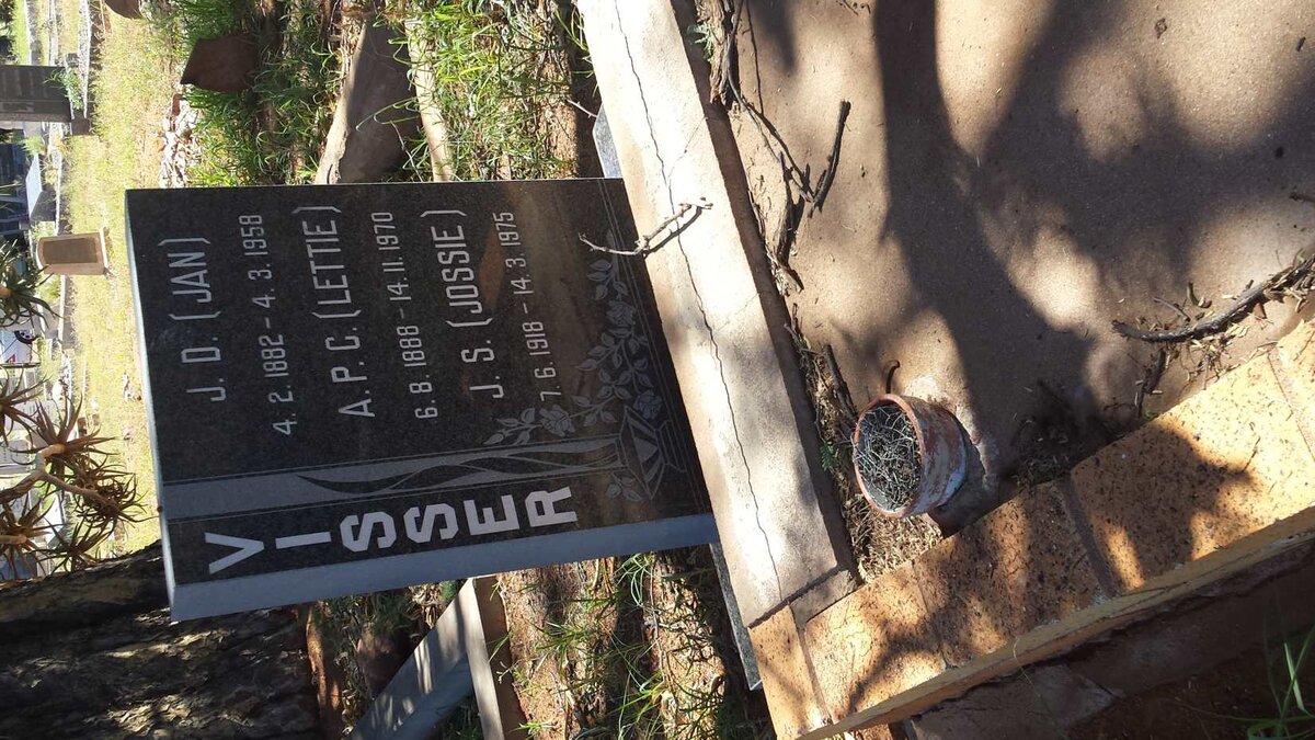 VISSER J.D. 1882-1958 &amp; A.P.C. 1888-1970 :: VISSER J.S. 1918-1975