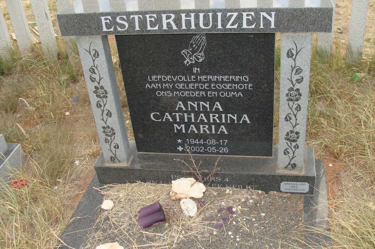 ESTERHUIZEN Anna Catharina Maria 1944-2002
