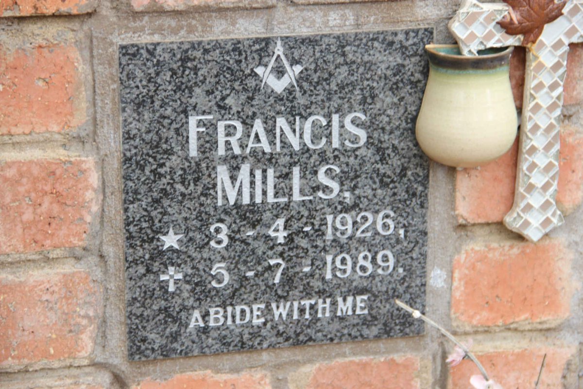 MILLS Francis 1926-1989