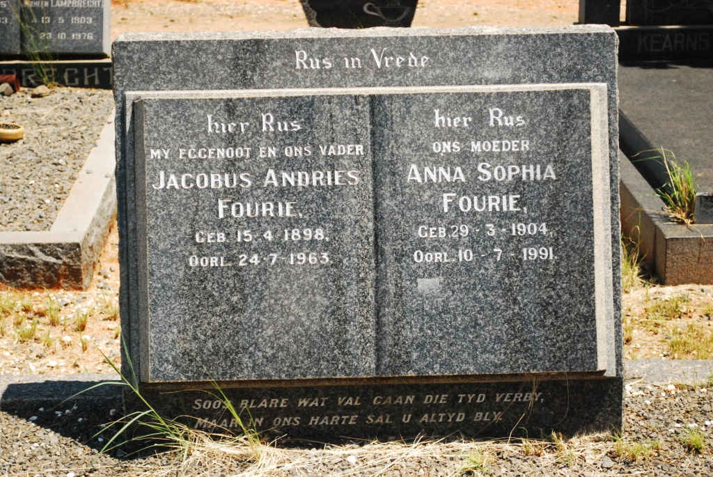 FOURIE Jacobus Andries 1898-1963 &amp; Anna Sophia 1904-1991