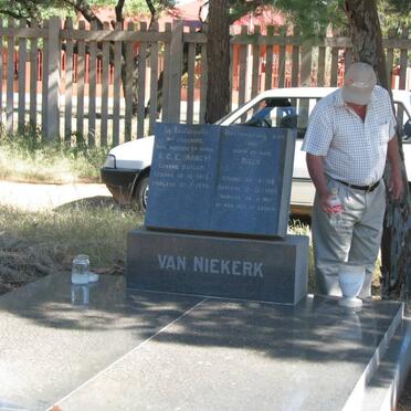 NIEKERK Billy, van 1911-1989 &amp; S.C.E. BUTLER 1913-1976