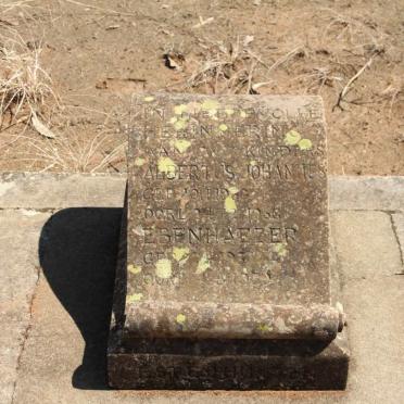 ESTERHUIZEN Albertus Johannes 19?6-19?6 :: ESTERHUIZEN Ebenhaezer 1932-193?