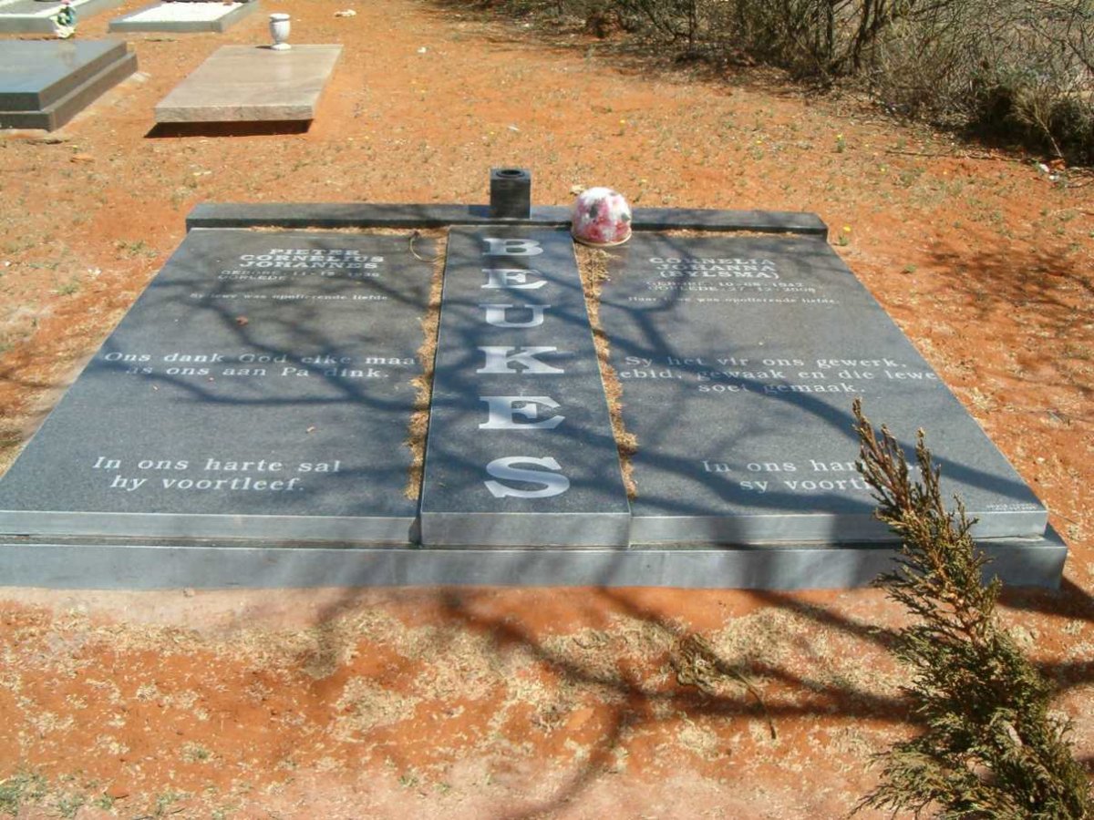 BEUKES Pieter Cornelius Johannes 1936- &amp; Cornelia Johanna BYLSMA ??-??