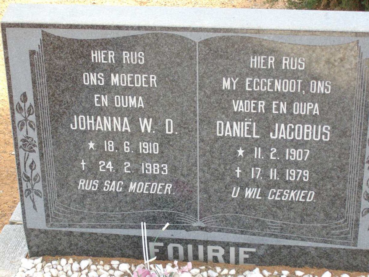 FOURIE Daniel Jacobus 1907-1979 &amp; Johanna W.D. 1910-1983