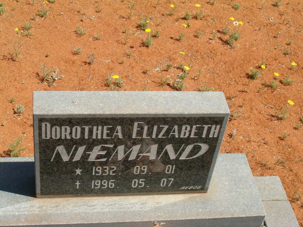 NIEMAND Dorothea Elizabeth 1932-1996
