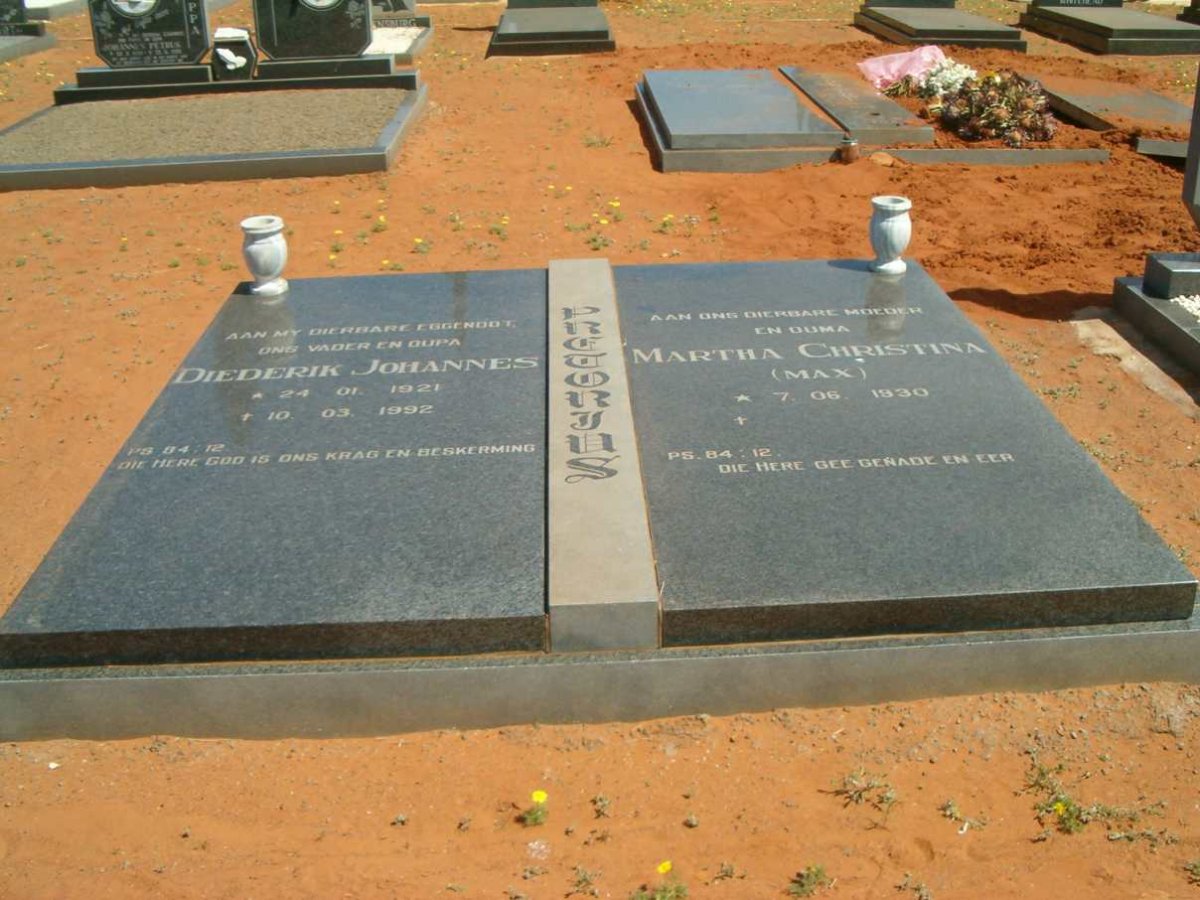 PRETORIUS Diederik Johannes 1921-1992 &amp; Martha Christina 1930-