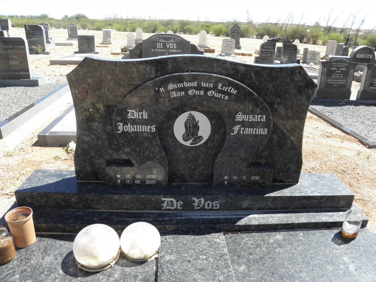 VOS Dirk Johannes, de 1936-2005 &amp; Susara Francina 1941-