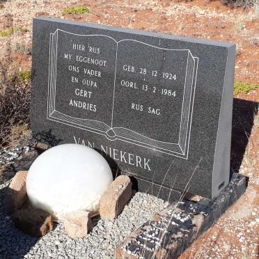 Northern Cape, NAMAQUALAND district, Kat Vlei 235, Katvlei, farm cemetery