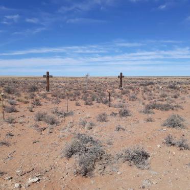 Northern Cape, NAMAQUALAND district, Biesiepan 601, Roadside memorial on the P2953 Road
