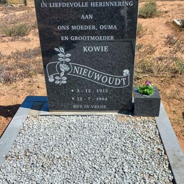 NIEUWOUDT Kowie 1913-1994
