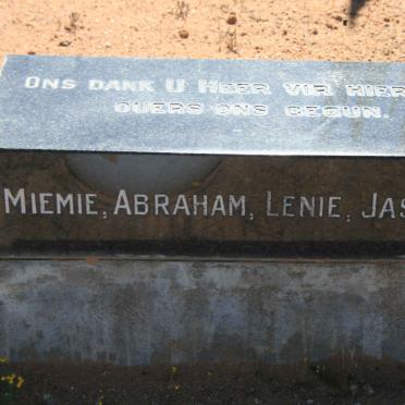 NIEUWOUDT Jasper Jacobus Dreyer 1895-1979 &amp; Aletta Maria DE BEER 1901-1978