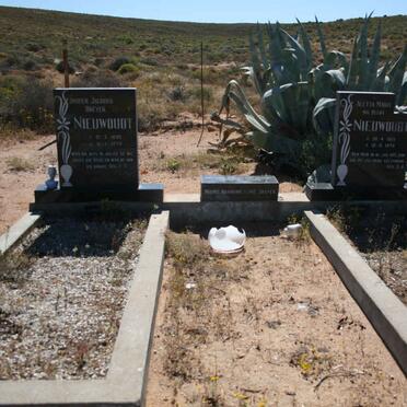 NIEUWOUDT Jasper Jacobus Dreyer 1895-1979 &amp; Aletta Maria DE BEER 1901-1978