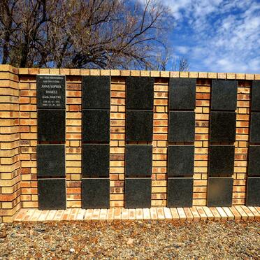 5. Gedenkmuur / Memorial Wall