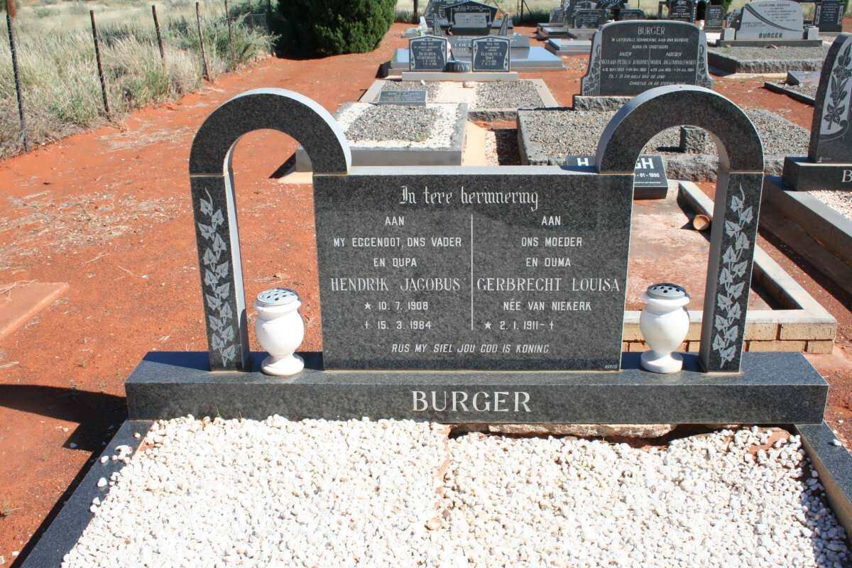 BURGER Hendrik Jacobus 1908-1984 &amp;  Gerbrecht Louisa VAN NIEKERK 1911-