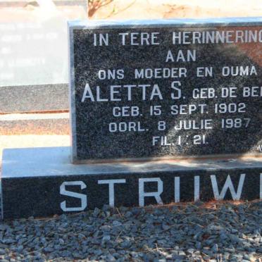 S - Surnames :: Vanne - S