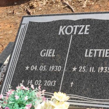 KOTZE Giel 1930-2013 &amp; Lettie 1935-